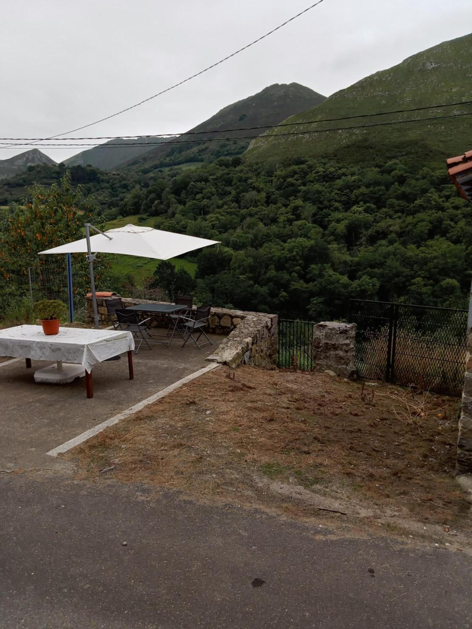 Llanes-Llumedian Villa Luaran gambar
